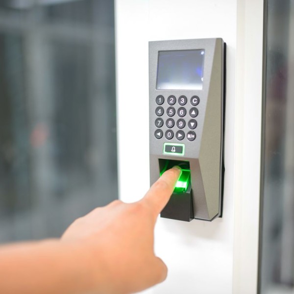 Fechadura com leitor biometrico